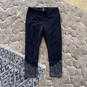Womens Gaiam Om Yoga Cropped Black Grey Leggings Colorblock Size Medium